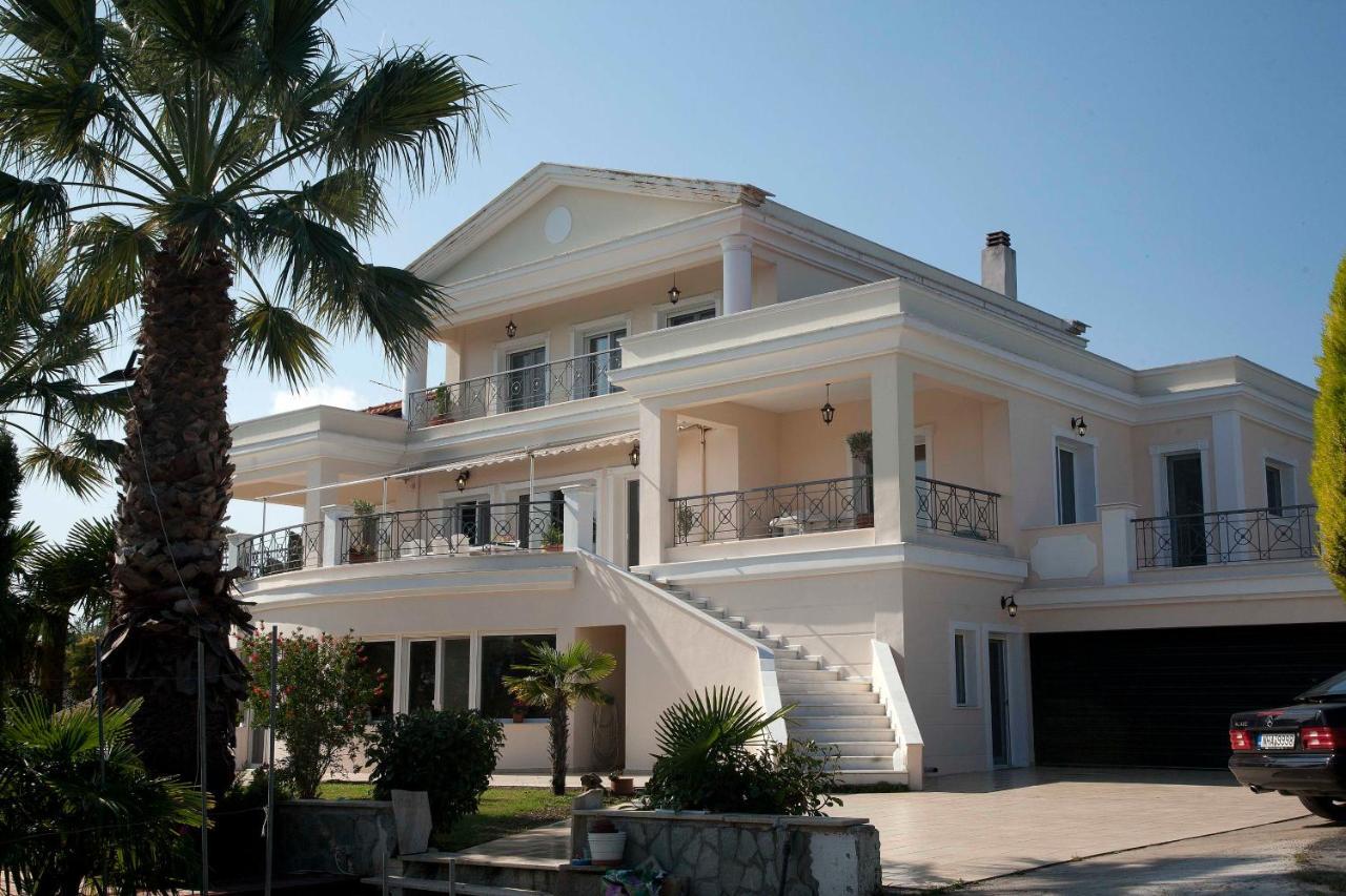 Villa Elena Peraía Exteriör bild