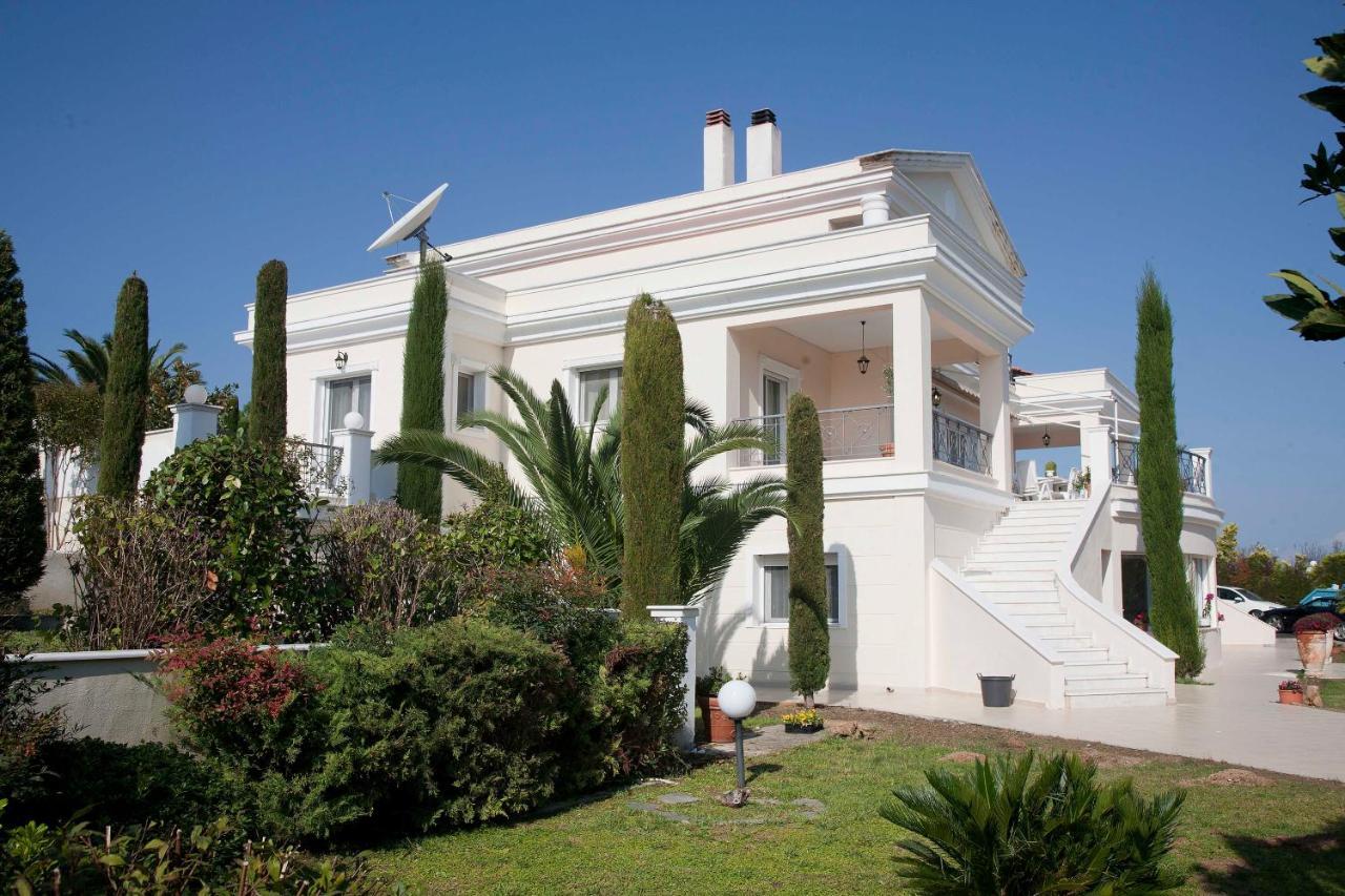 Villa Elena Peraía Exteriör bild